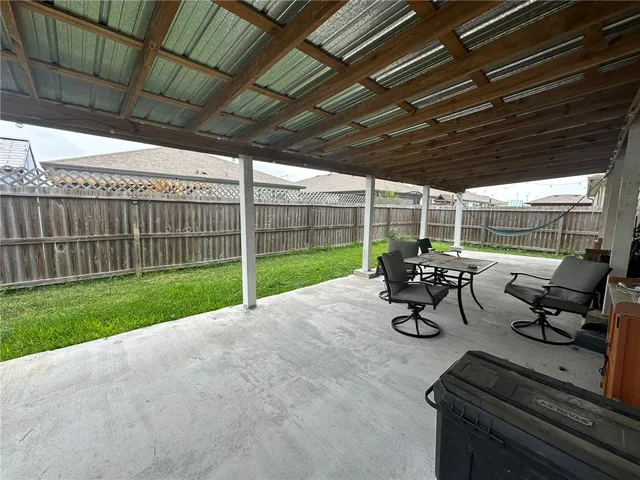 $2,300 | 1816 Chesapeake Bay Drive, Portland, TX 78374