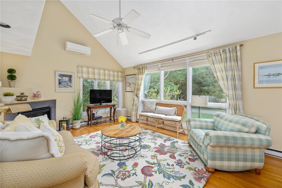659 East Shore Road Jamestown, RI 02835 - Photo 7 of 45