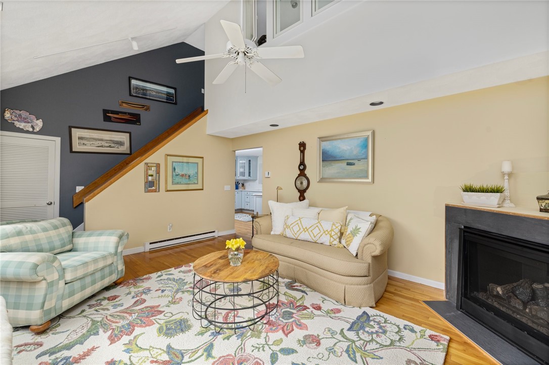 659 East Shore Road Jamestown, RI 02835 - Photo 8 of 45