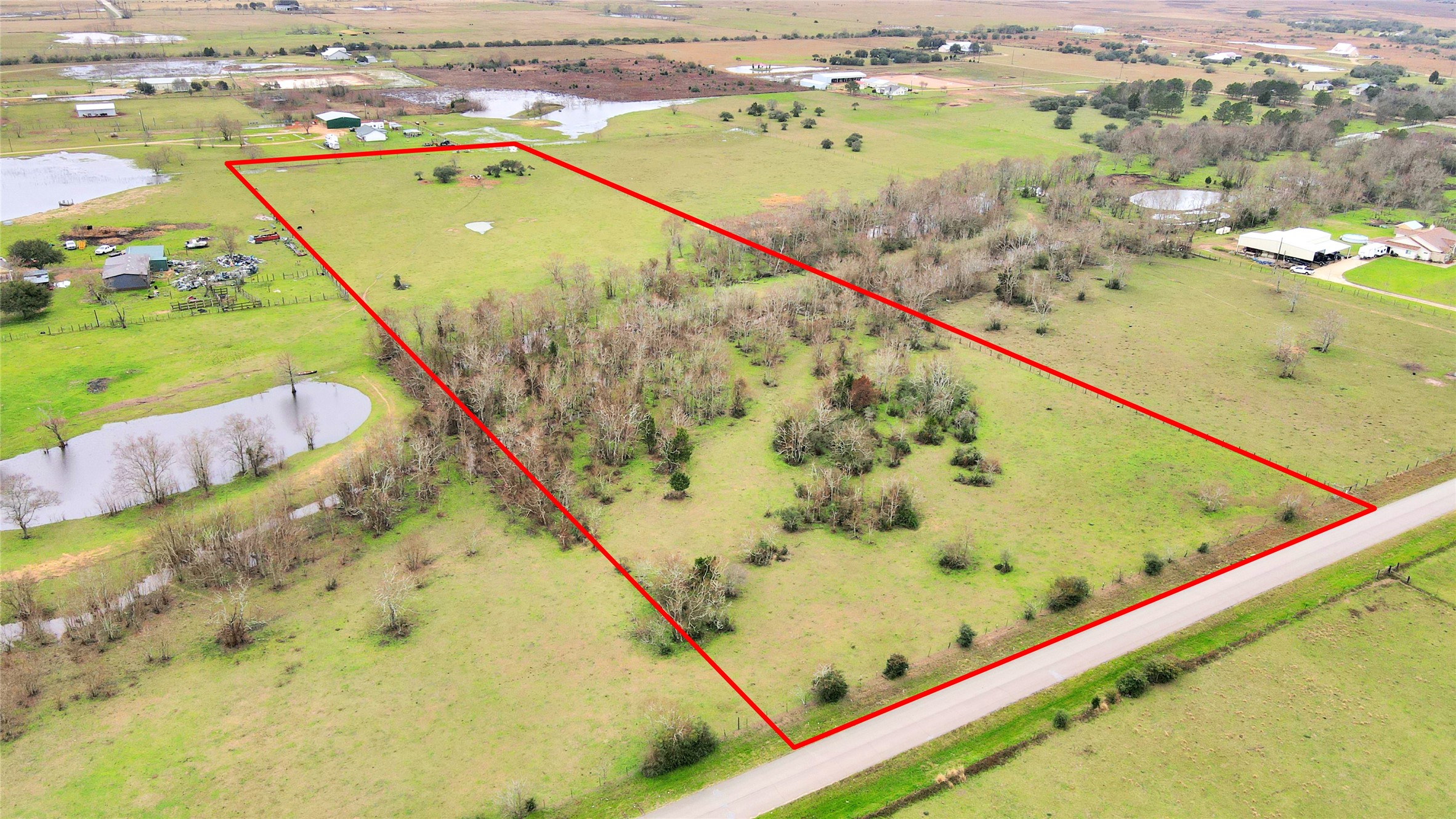 3134 Old Columbus Road North Sealy, TX 77474 - Photo 8 of 34 a view of an ocean from a terrace