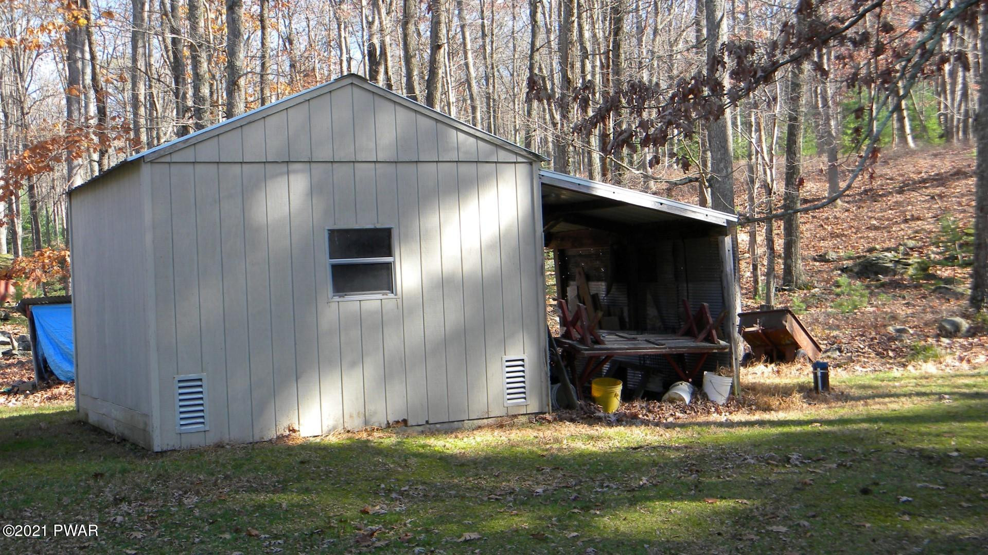 197 Dorys Road Dingmans Ferry, PA 18328 - Photo 8 of 38