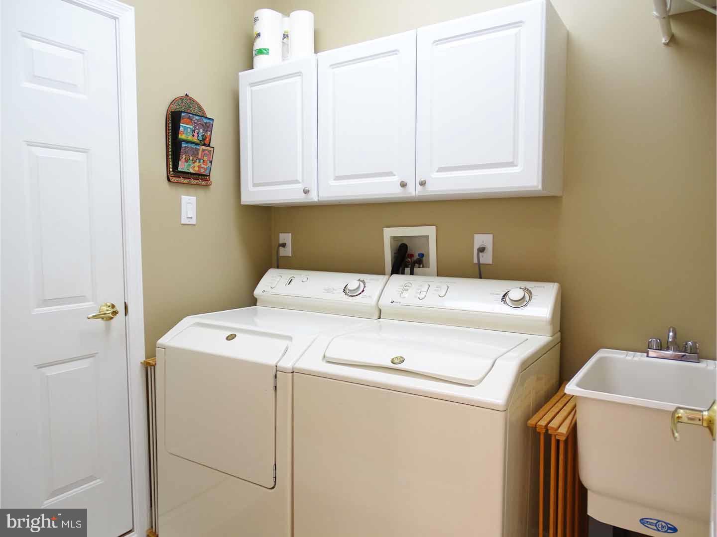 25 Bluebonnet Road Langhorne, PA 19047 - Photo 11 of 25 Laundry Room