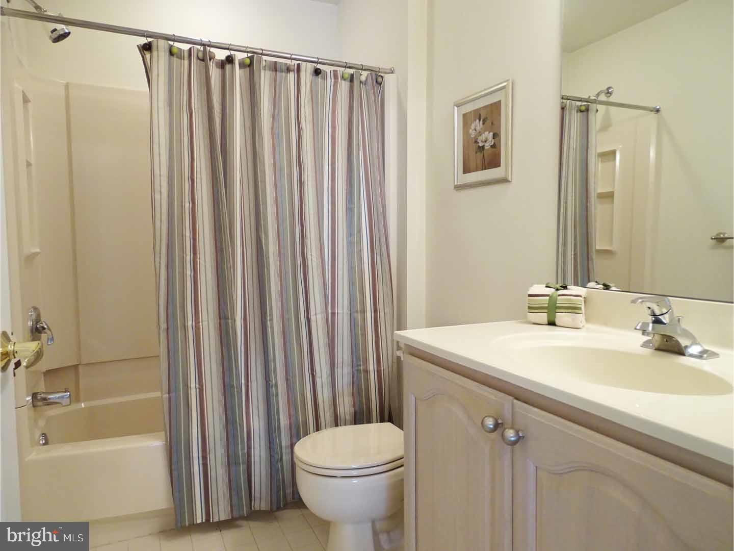 25 Bluebonnet Road Langhorne, PA 19047 - Photo 16 of 25 Bathroom