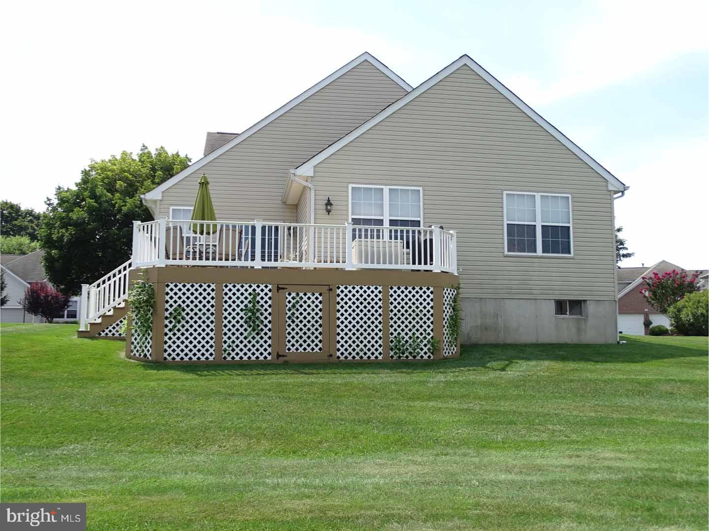 25 Bluebonnet Road Langhorne, PA 19047 - Photo 20 of 25 Exterior Back