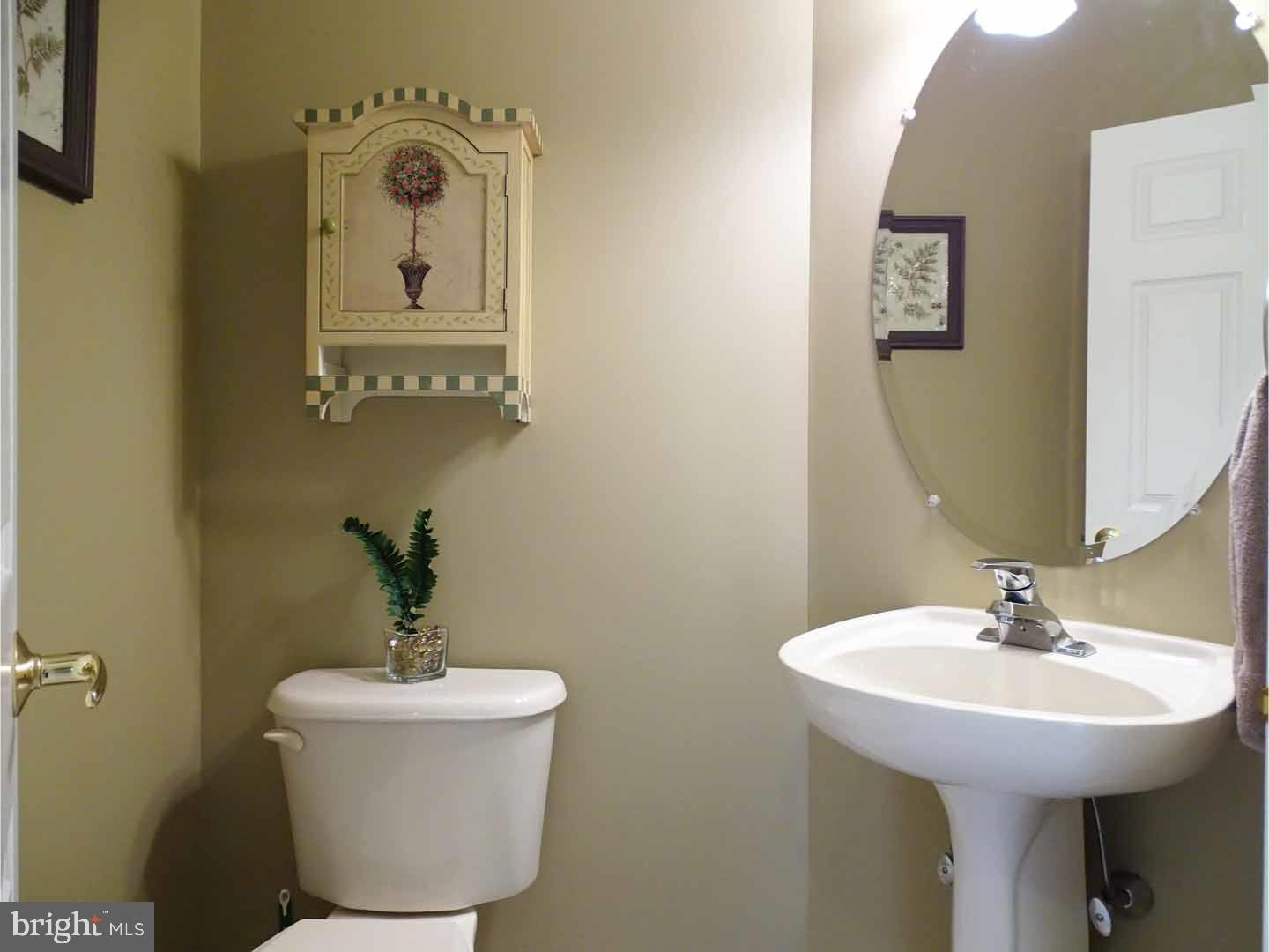 25 Bluebonnet Road Langhorne, PA 19047 - Photo 10 of 25 Half Bath