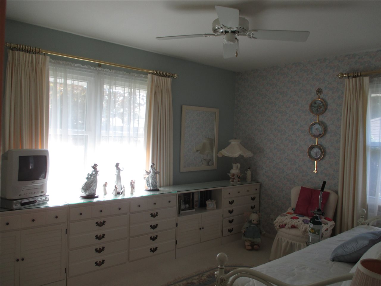 4227 North Wycliffe Road Peoria, IL 61614 - Photo 15 of 36 Gallery Image 15