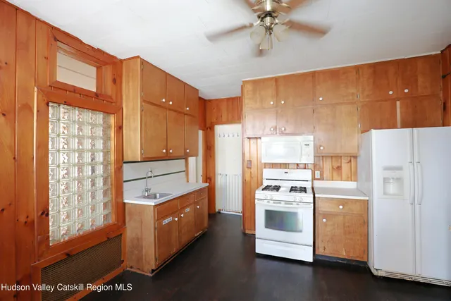 $549,000 | 23 Lafayette Street, Saugerties, NY 12477