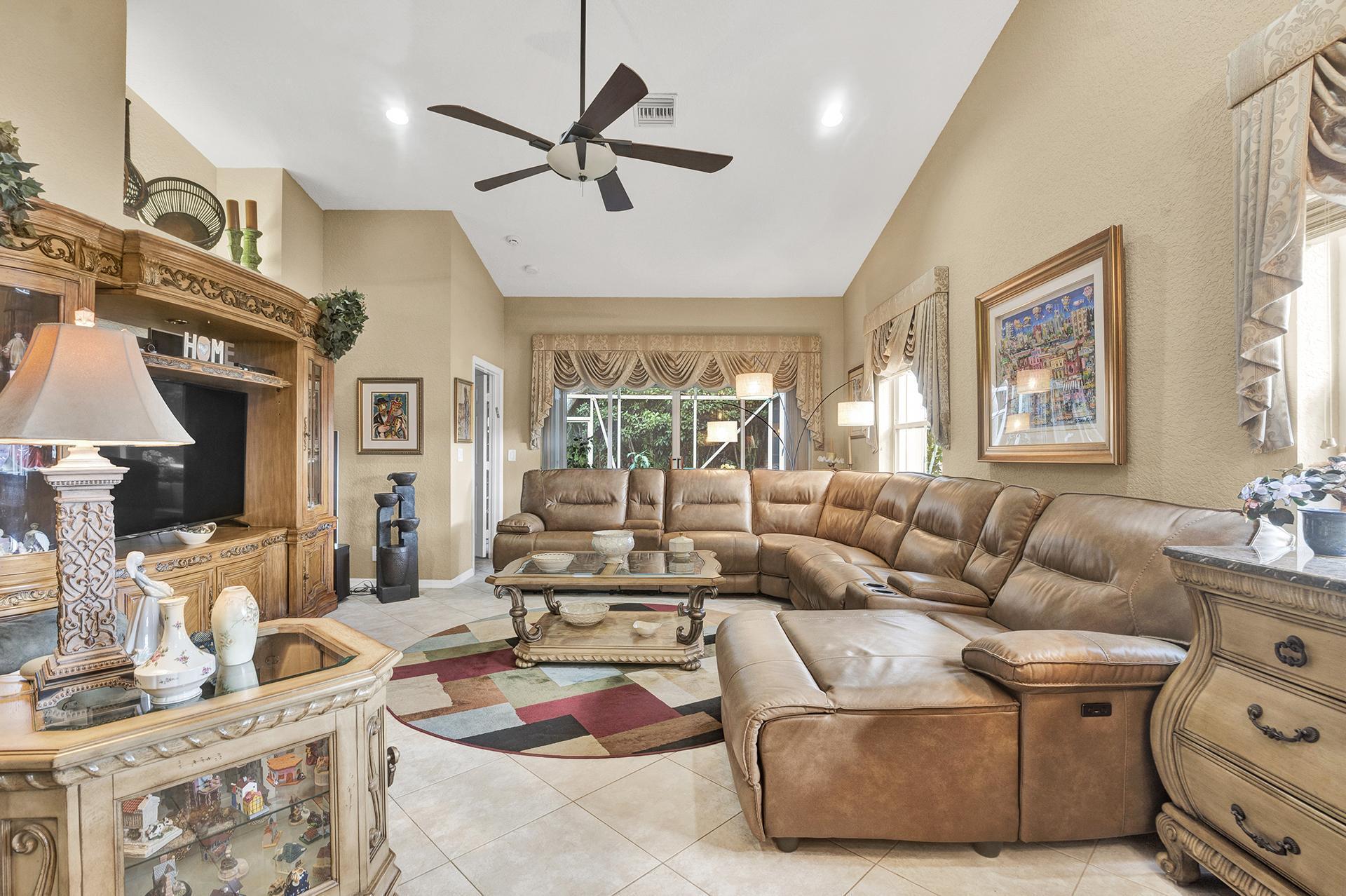 18444 Vía Di Regina Boca Raton, FL 33496 - Photo 11 of 56 LIVING ROOM