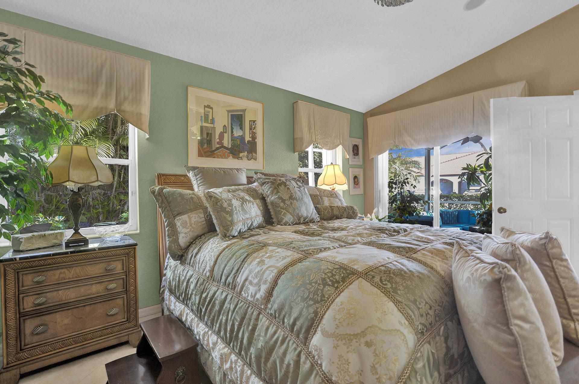 18444 Vía Di Regina Boca Raton, FL 33496 - Photo 29 of 56 PRIMARY BEDROOM