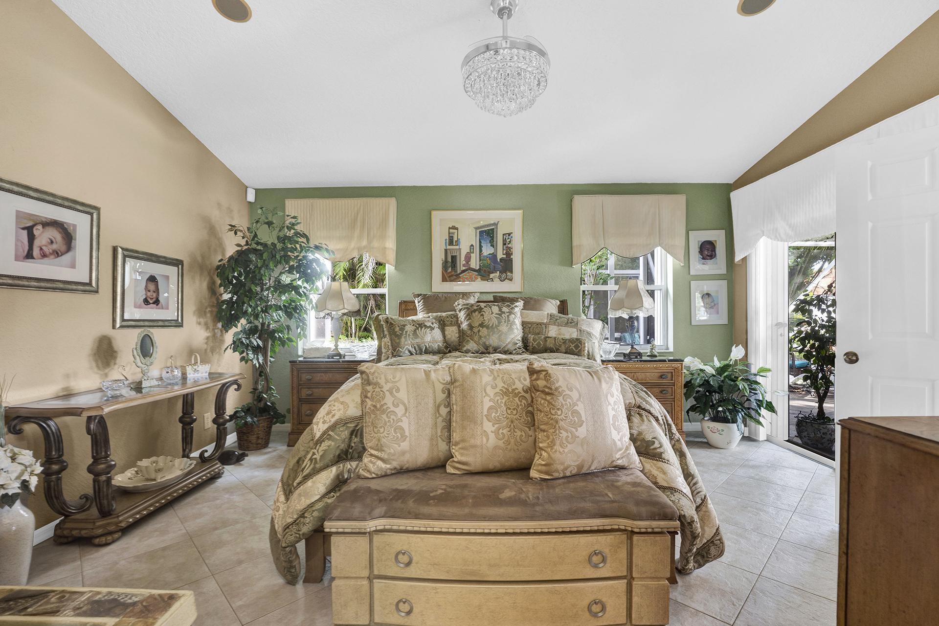 18444 Vía Di Regina Boca Raton, FL 33496 - Photo 30 of 56 PRIMARY BEDROOM