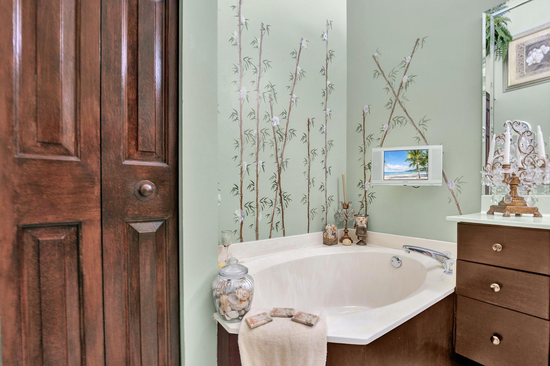 18444 Vía Di Regina Boca Raton, FL 33496 - Photo 34 of 56 M BATHROOM