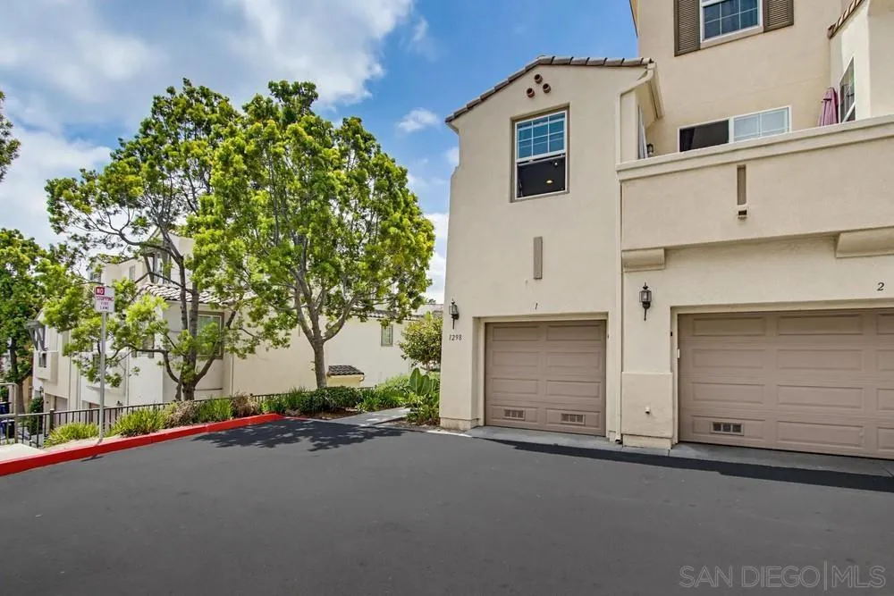 1298 Fools Gold Way, Unit 1 Chula Vista, CA 91913 - Photo 25 of 53