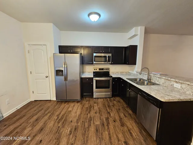 $1,475 | 125 Beacon Woods Drive, Holly Ridge, NC 28445