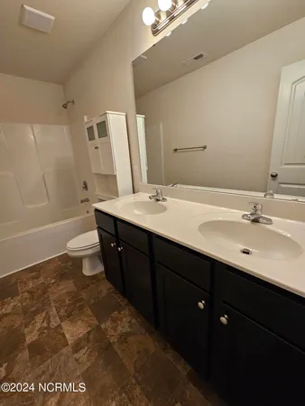 $1,475 | 125 Beacon Woods Drive, Holly Ridge, NC 28445