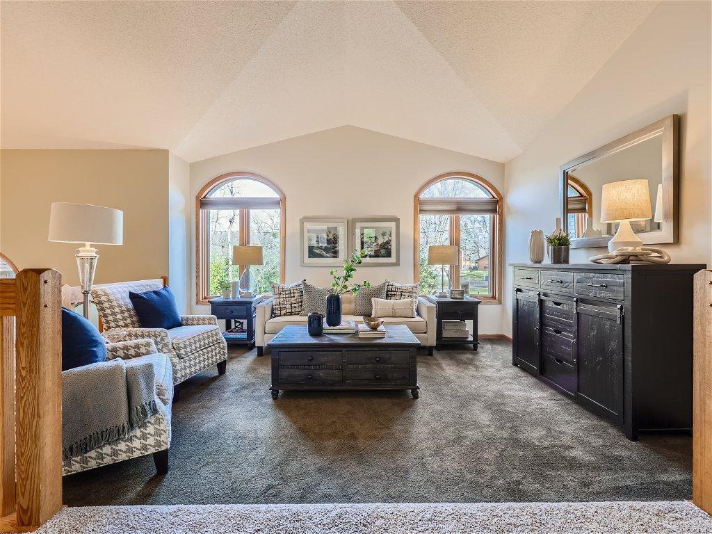 19117 Covington Road Minnetonka, MN 55345 - Photo 2 of 32 Gallery Image 2
