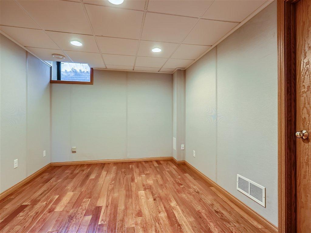 19117 Covington Road Minnetonka, MN 55345 - Photo 27 of 32 Gallery Image 27