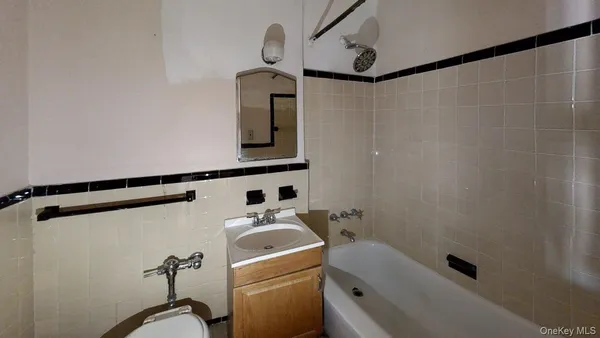 $100,000 | 30 Fleetwood Avenue, Unit 5J, Fleetwood, NY 10552