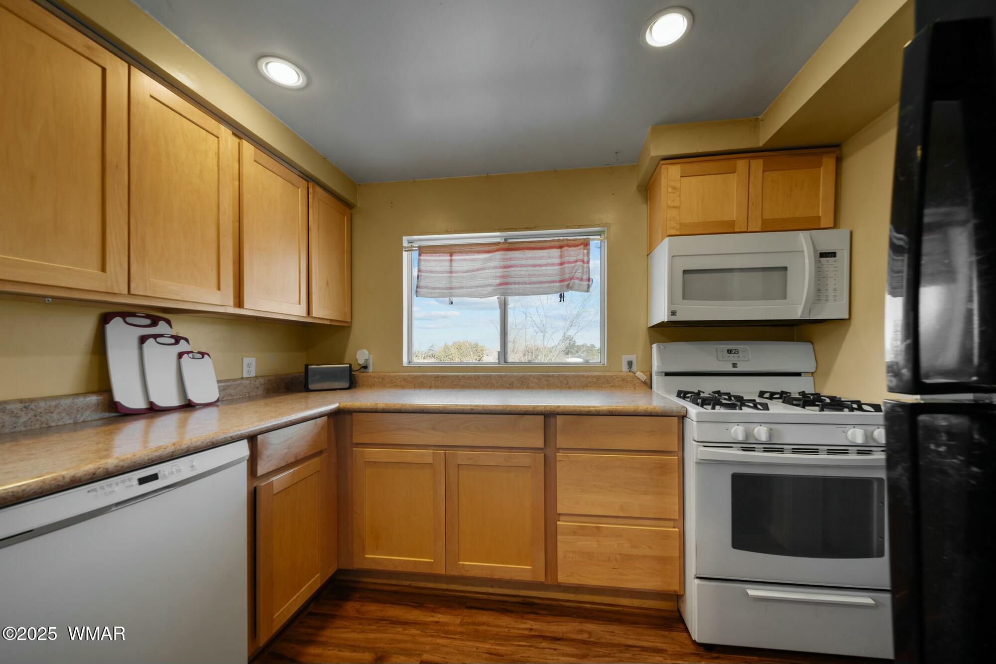 1760 Cr 3140 Road Vernon, AZ 85940 - Photo 10 of 30 tempImageMc2J92