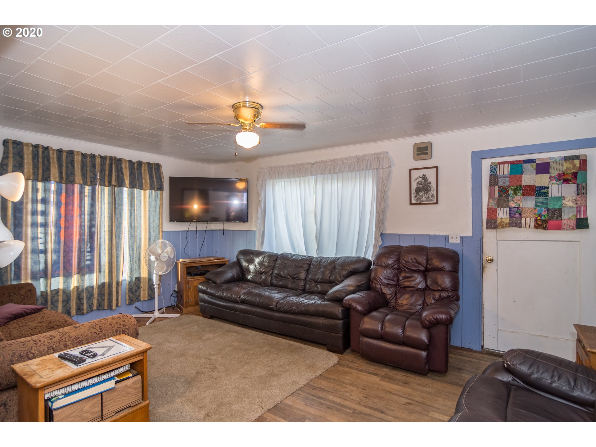 2746 Yokum Road Riddle, OR 97469 - Photo 3 of 24