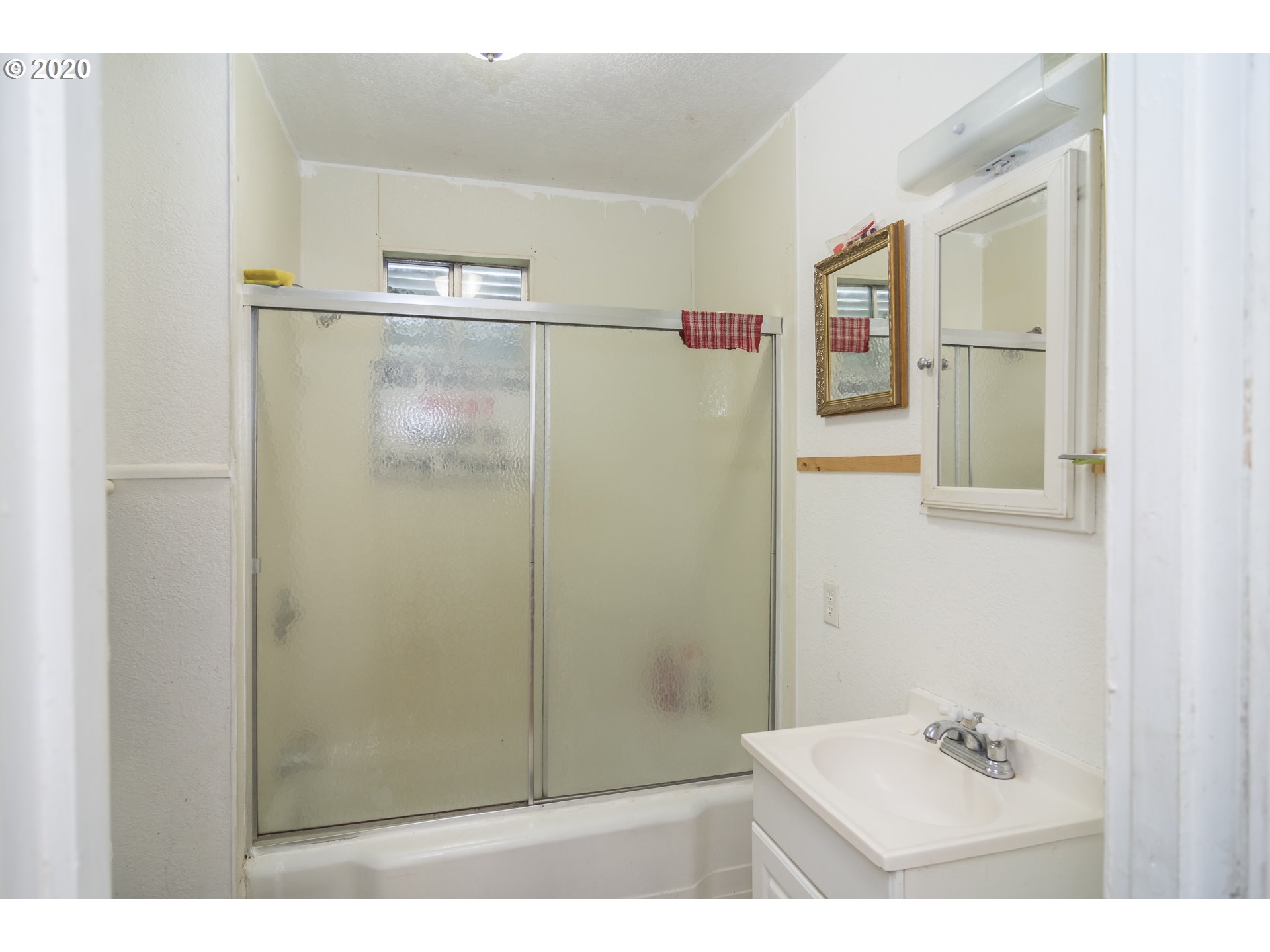 2746 Yokum Road Riddle, OR 97469 - Photo 10 of 24