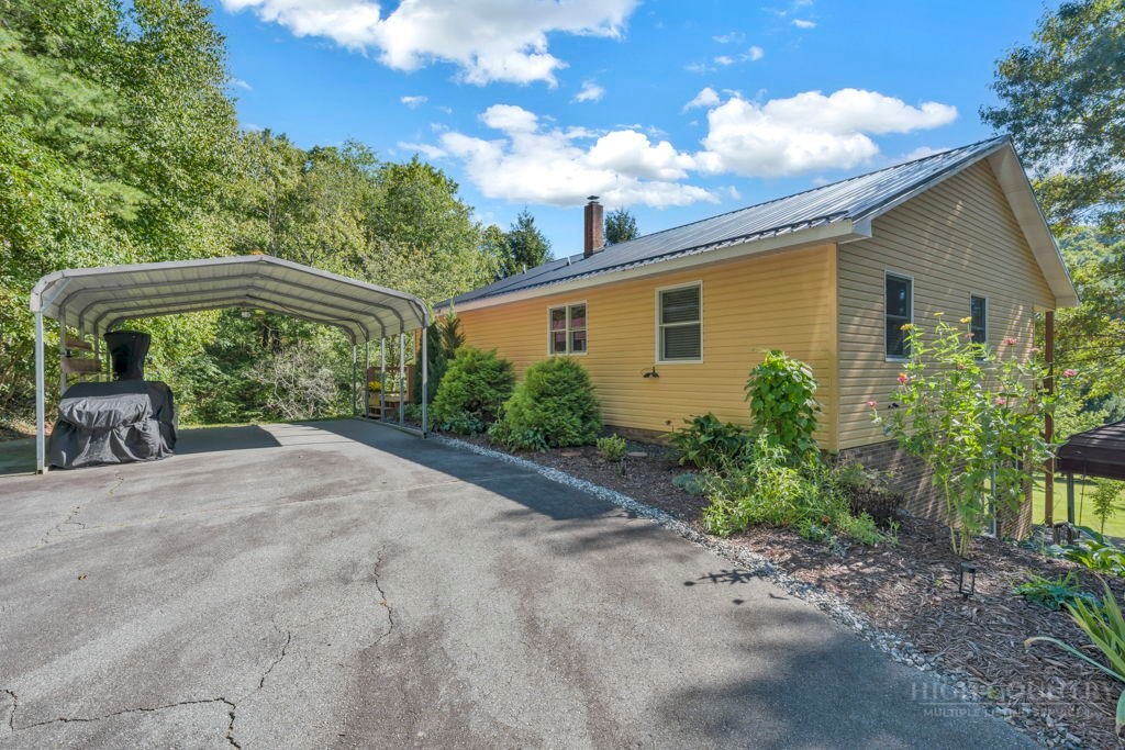 248 James F Watson Road West Jefferson, NC 28694 - Photo 7 of 49 Gallery Image 7