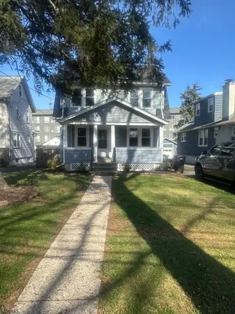 $3,300 | 1367 East 7th Street, Plainfield, NJ 07062
