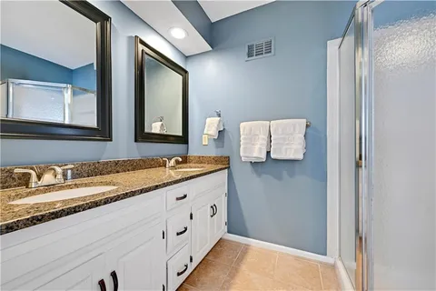 $399,000 | 11396 King Street, Overland Park, KS 66210