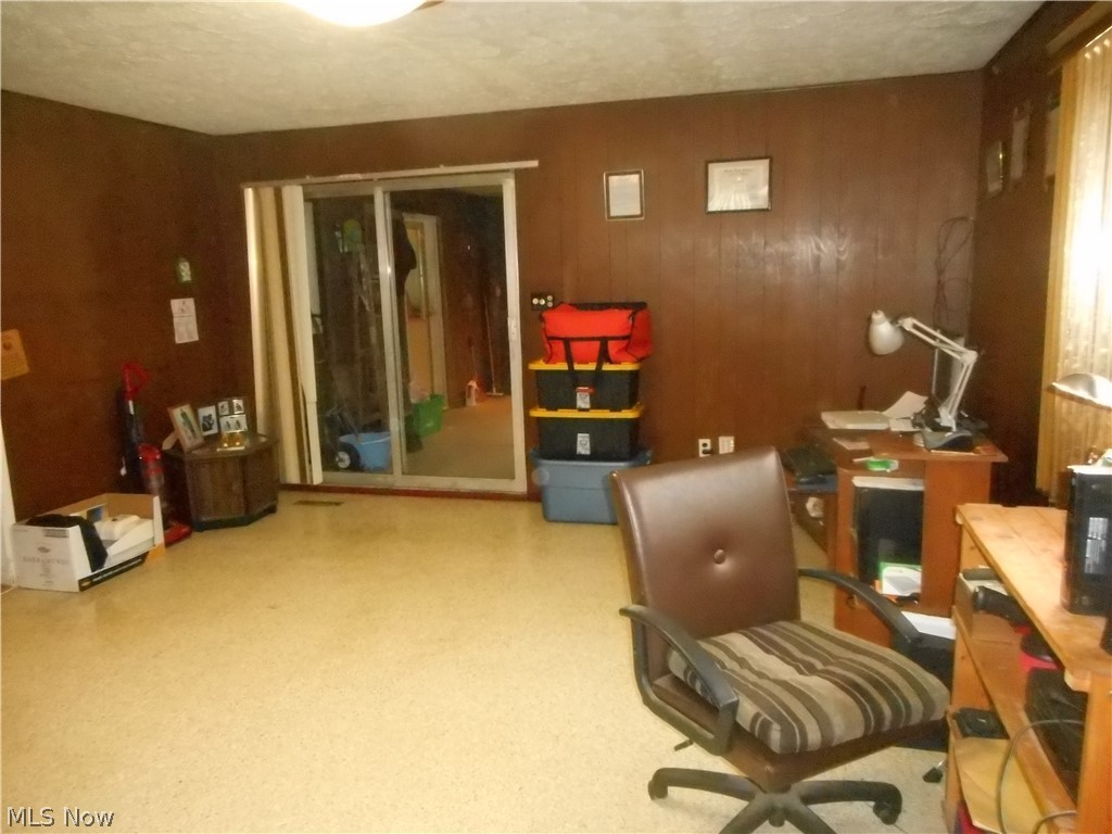 25010 Columbus Road Bedford, OH 44146 - Photo 5 of 15