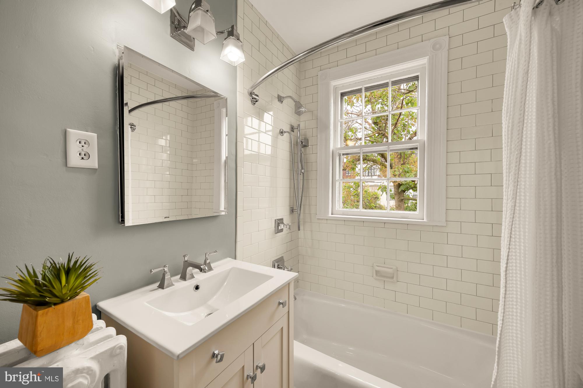 1343 Ives Place Southeast Washington, DC 20003 - Photo 19 of 29