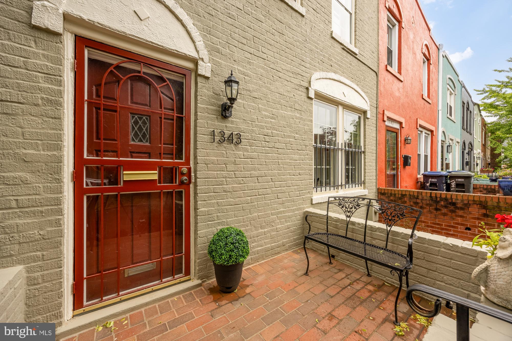 1343 Ives Place Southeast Washington, DC 20003 - Photo 2 of 29