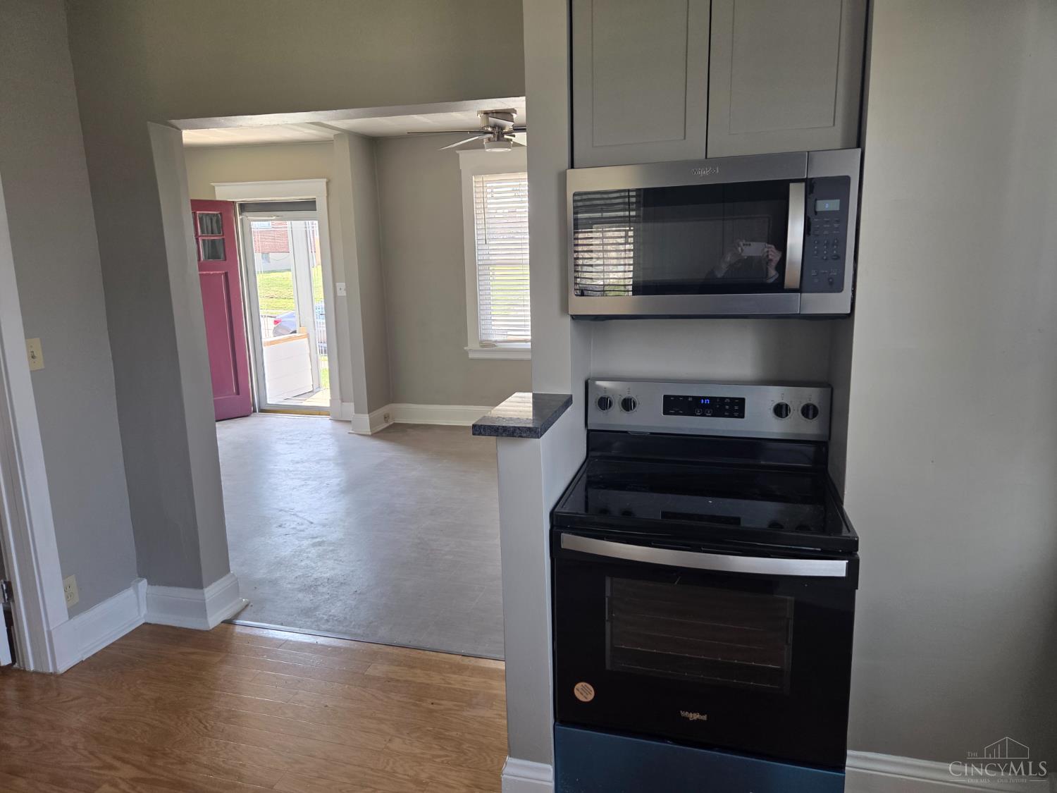 4202 Harding Avenue Cincinnati, OH 45211 - Photo 6 of 12