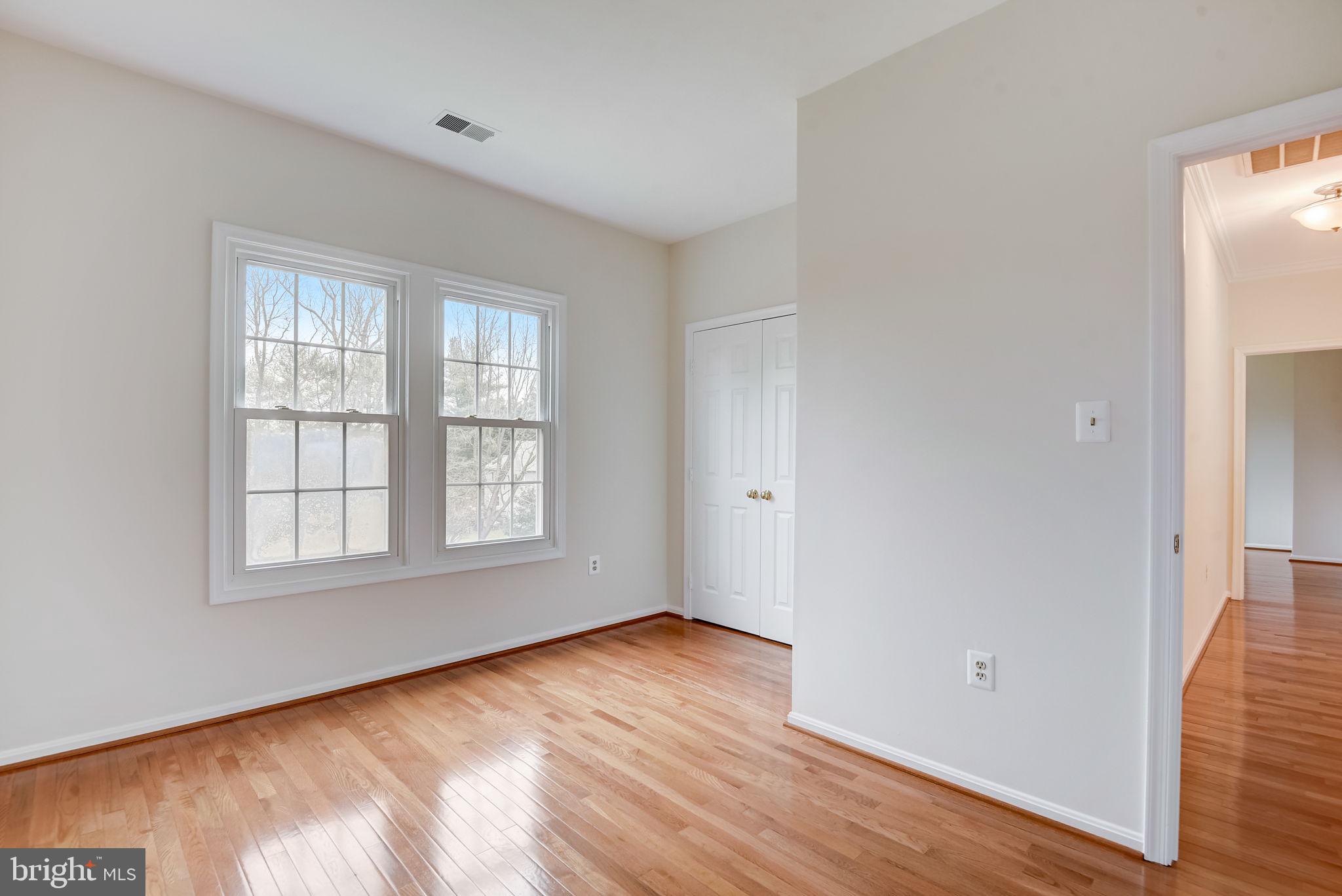 1209 Tottenham Court Reston, VA 20194 - Photo 46 of 71