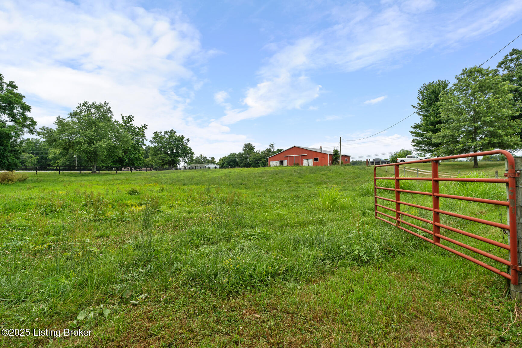 2725 Rhodelia Road Payneville, KY 40157 - Photo 34 of 50 33