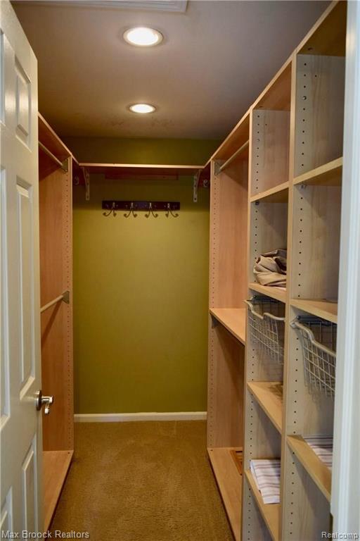 2750 Mohawk Lane Rochester Hills, MI 48306 - Photo 26 of 32