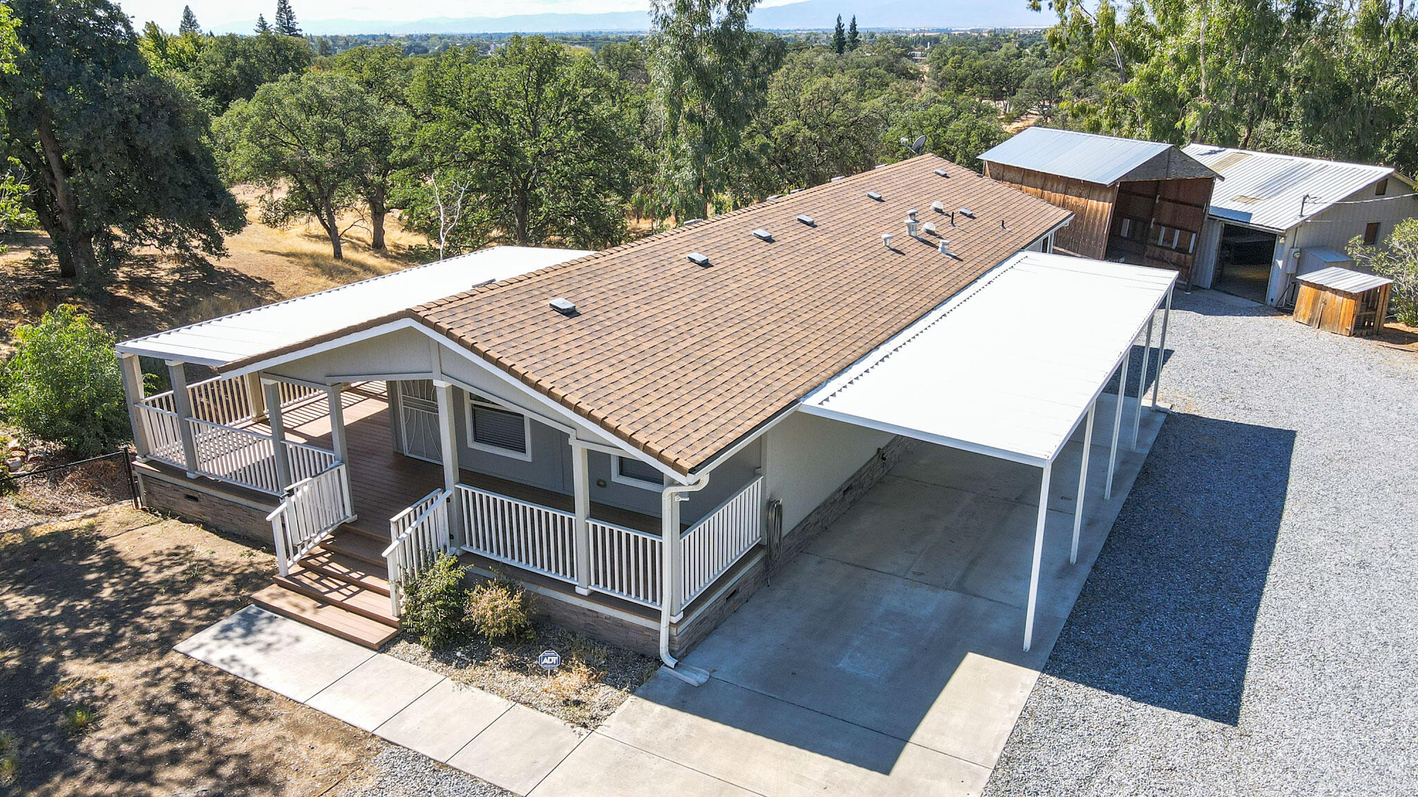 21758 Adobe Road Red Bluff, CA 96080 - Photo 5 of 27 21758 Adobe (6)