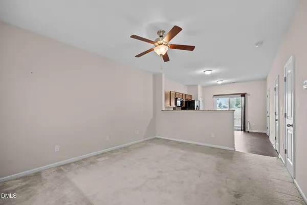 a view of empty room with window