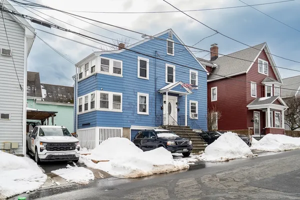 $3,400 | 19 Fairview Avenue, Unit 2, Malden, MA 02148