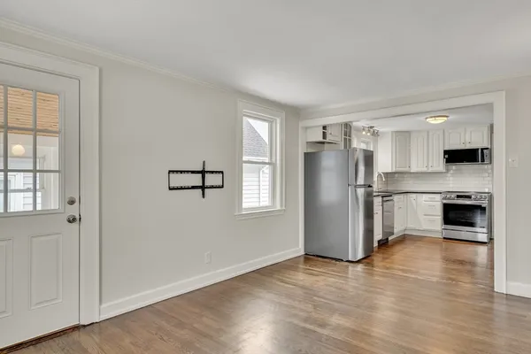 $3,400 | 19 Fairview Avenue, Unit 2, Malden, MA 02148