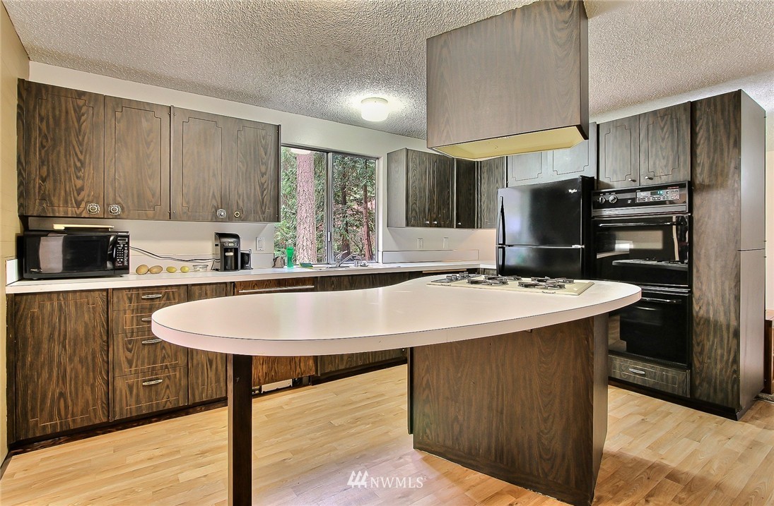 6727 Phillips Road Southwest Lakewood, WA 98498 - Photo 4 of 18 Gallery Image 4