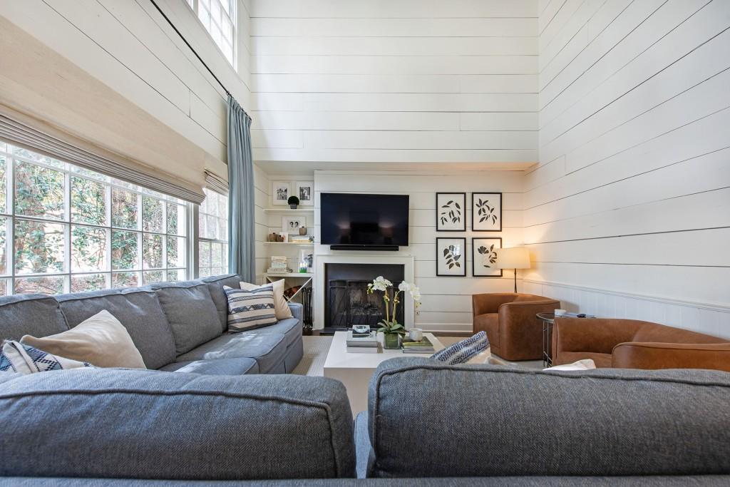 3211 Circle Oaks Drive Southeast Atlanta, GA 30339 - Photo 7 of 50 a living room with furniture and a flat screen tv