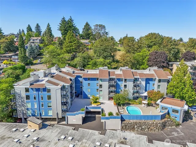 $355,000 | 2510 West Bertona Street, Unit 213, Seattle, WA 98199