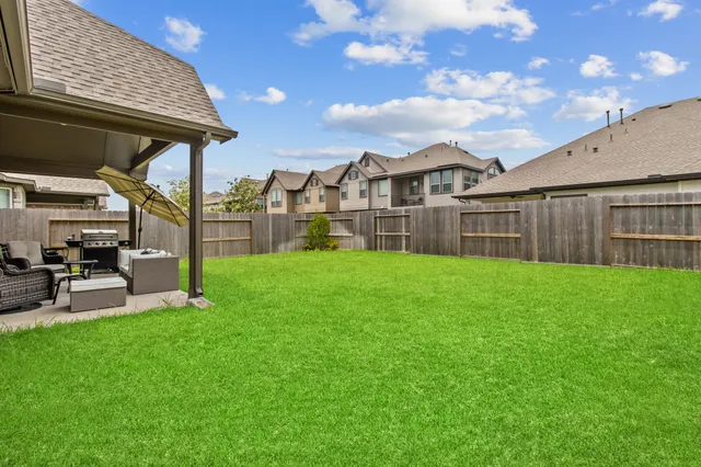 $389,000 | 8735 Laurel Woods Drive, Missouri City, TX 77459