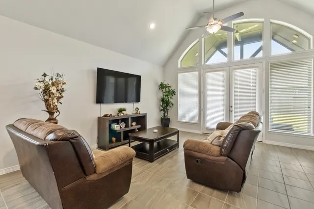 $389,000 | 8735 Laurel Woods Drive, Missouri City, TX 77459