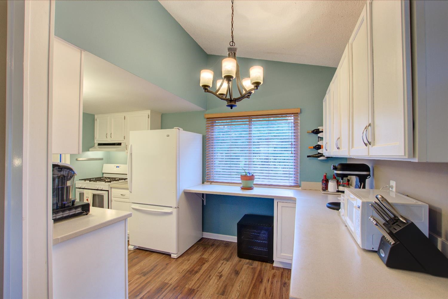 3795 Ponchartrain Pinckney, MI 48169 - Photo 11 of 32 Photo 11
