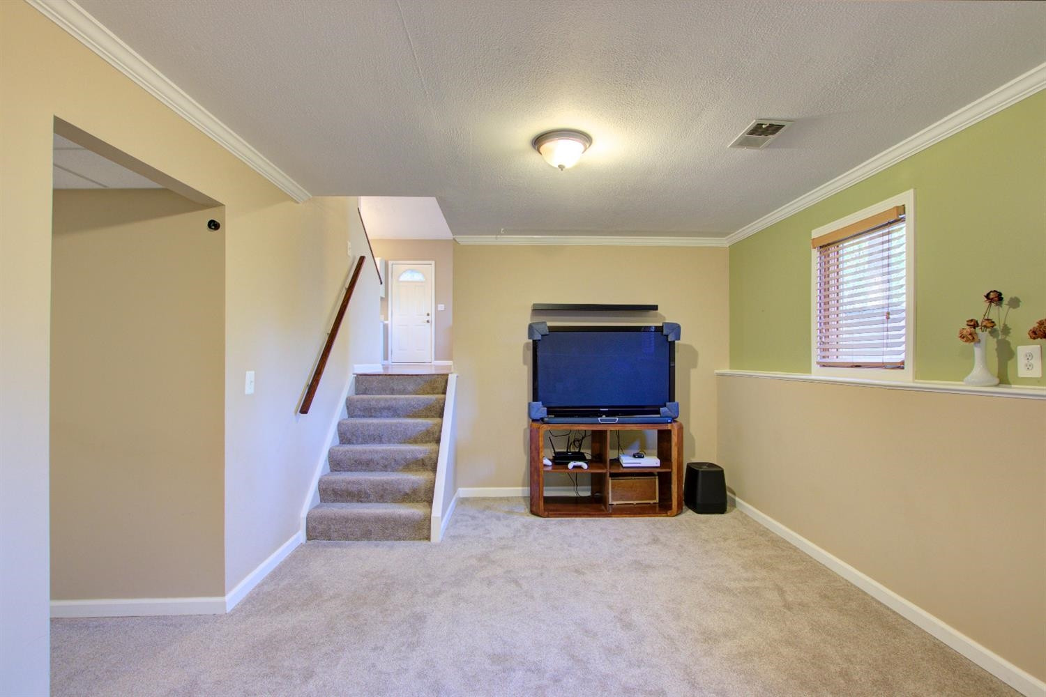 3795 Ponchartrain Pinckney, MI 48169 - Photo 16 of 32 Photo 16