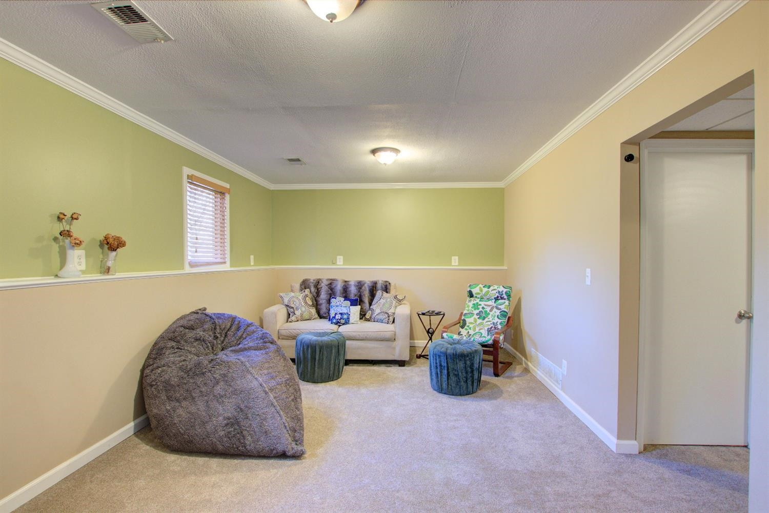 3795 Ponchartrain Pinckney, MI 48169 - Photo 17 of 32 Photo 17