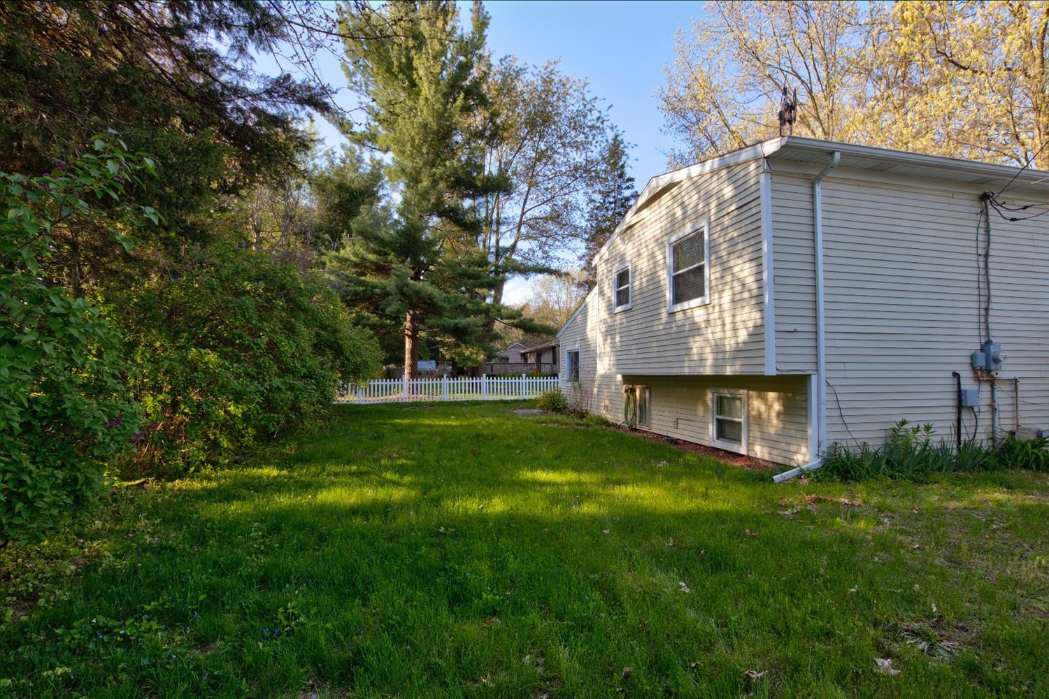3795 Ponchartrain Pinckney, MI 48169 - Photo 29 of 32 Photo 29