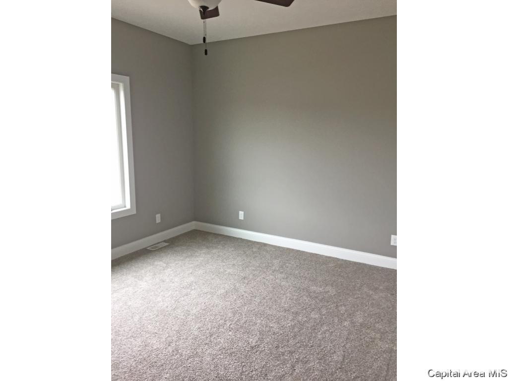 3200 Grassmere Drive Springfield, IL 62711 - Photo 11 of 14