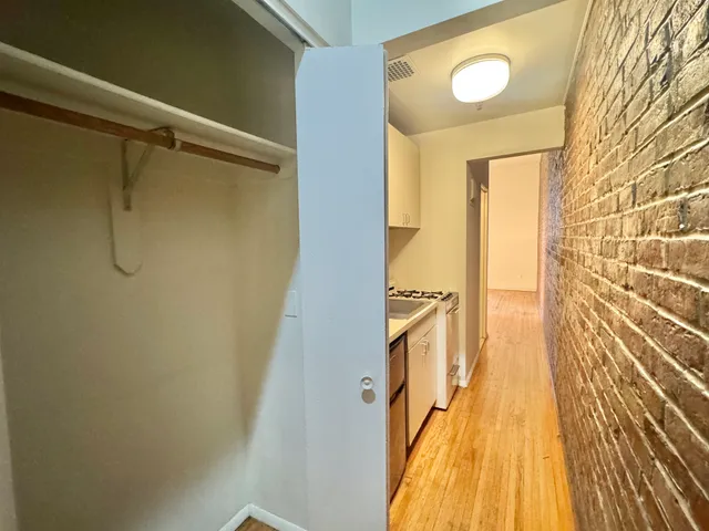 $2,975 | 137 A Christopher Street, Unit 1B | West Village