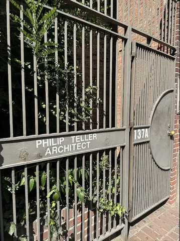 $2,975 | 137 A Christopher Street, Unit 1B | West Village